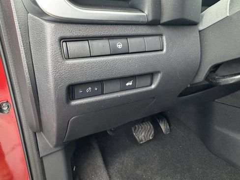 Used 2022 Nissan Rogue SV w/ SV Premium Package image 8