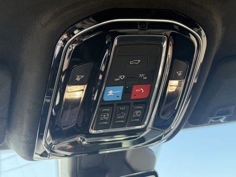 Used 2023 Jeep Grand Cherokee L Summit image 28