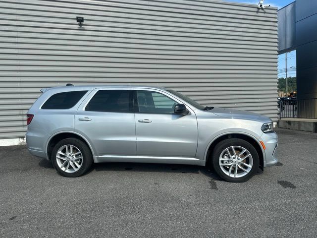 Used 2025 Dodge Durango GT AWD/4WD image 2
