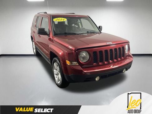 Used 2014 Jeep Patriot Latitude AWD/4WD image 8