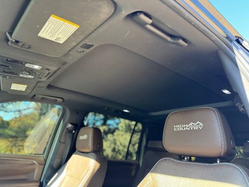 Used 2021 Chevrolet Suburban High Country image 12