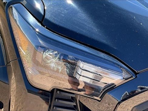 Used 2025 Toyota Tacoma SR5 AWD/4WD image 31