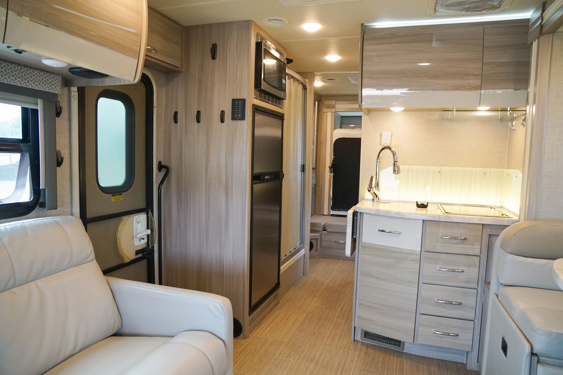 Used 2020 Mercedes-Benz Sprinter 3500 image 9