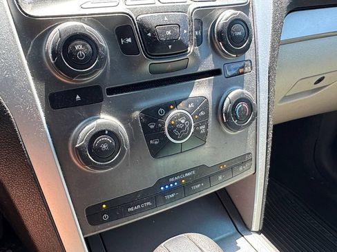 Used 2012 Ford Explorer FWD w/ Class III Trailer Tow Pkg image 27
