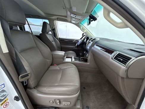 Used 2019 Lexus GX 460 Premium image 15