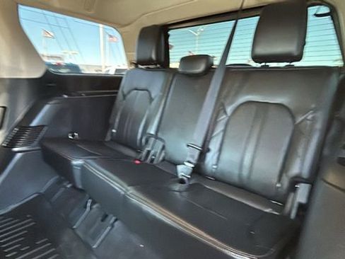 Certified 2018 Ford Expedition Platinum AWD/4WD image 17