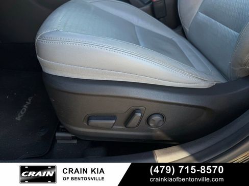 Used 2018 Hyundai Kona Limited FWD image 18