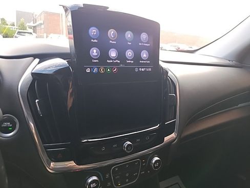 Used 2020 Chevrolet Traverse RS image 44