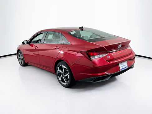 Used 2023 Hyundai Elantra SEL w/ Convenience Package image 7