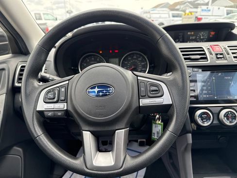 Used 2017 Subaru Forester 2.5i Premium AWD/4WD image 16
