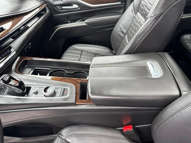 Used 2021 Cadillac Escalade Sport Platinum AWD/4WD image 16