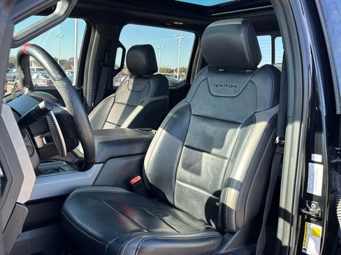 Used 2018 Ford F150 Raptor w/ Equipment Group 802A Luxury image 12