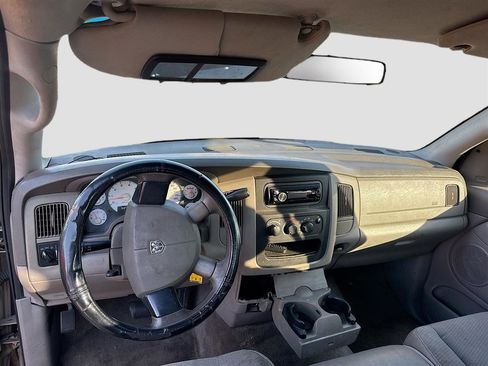Used 2005 Dodge Ram 1500 Truck ST image 19