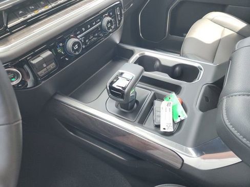 Certified 2025 Chevrolet Silverado 1500 LTZ w/ LTZ Premium Package image 40