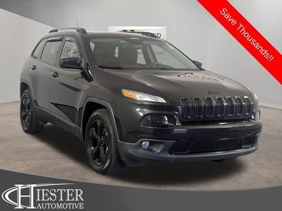 Used 2016 Jeep Cherokee Latitude w/ Comfort/Convenience Group