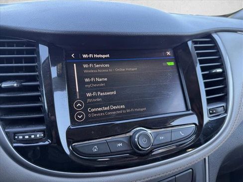 Used 2022 Chevrolet Trax LT w/ Premium Seat Package image 20