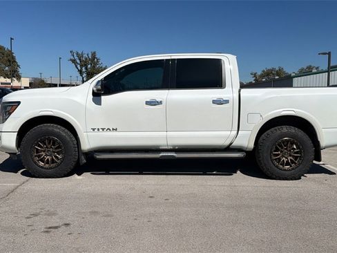 Used 2023 Nissan Titan Platinum Reserve w/ Moonroof Package image 10