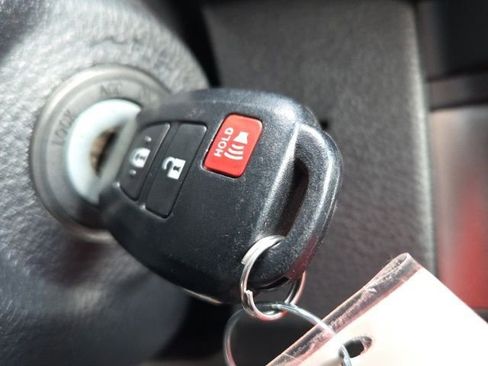 Used 2023 Toyota Tacoma SR image 27