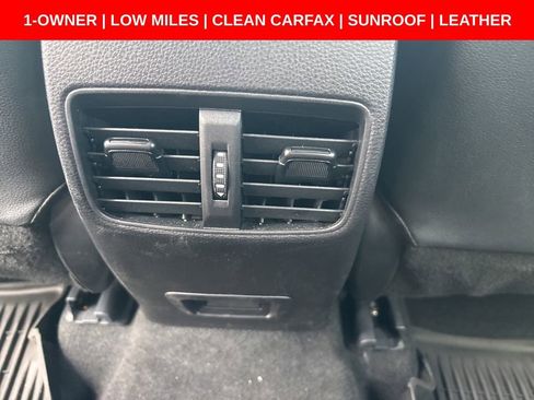 Used 2026 Toyota Corolla Cross XLE w/ Convenience Package FWD image 10