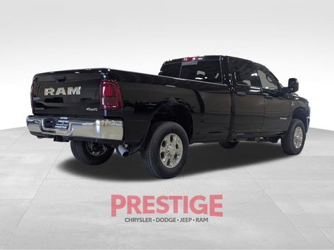 New 2025 RAM 3500 Big Horn AWD/4WD image 5