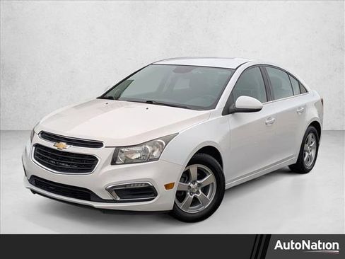 Used 2016 Chevrolet Cruze LT image 1