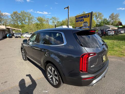 Used 2021 Kia Telluride EX w/ EX Premium Package AWD/4WD image 7