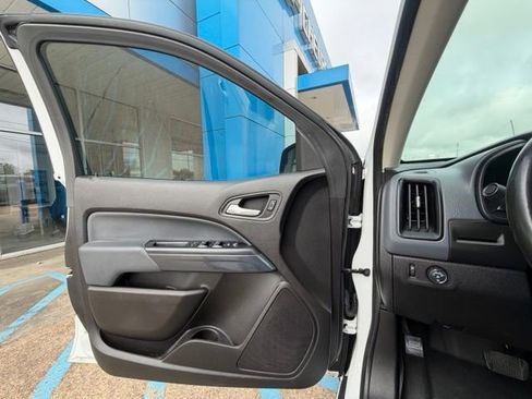 Used 2018 Chevrolet Colorado Z71 RWD image 20