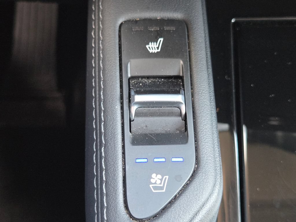 Used 2021 Kia Telluride EX w/ EX Premium Package FWD image 13