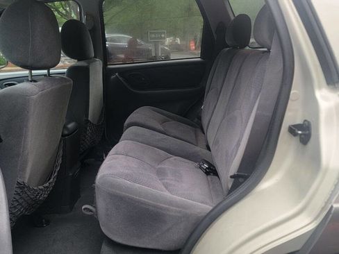 Used 2003 MAZDA Tribute LX image 9