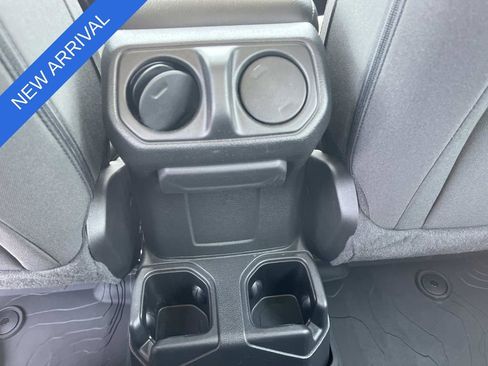 Used 2023 Jeep Wrangler Unlimited Sport AWD/4WD image 17