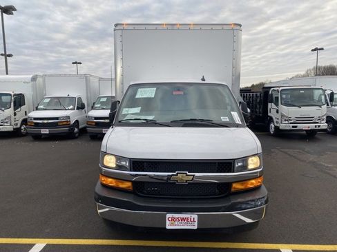 New 2023 Chevrolet Express 3500 w/ Power Convenience Package image 9