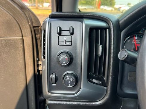 Used 2017 Chevrolet Silverado 1500 LT w/ All Star Edition AWD/4WD image 17