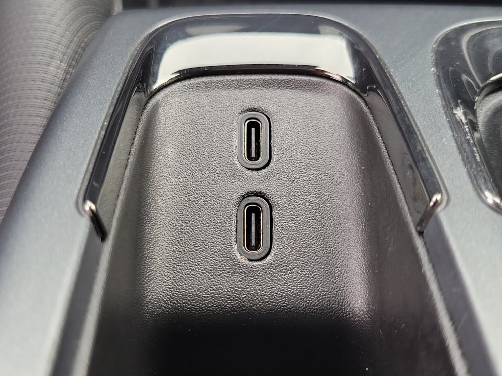 Used 2024 Chevrolet Equinox EV RS AWD/4WD image 29