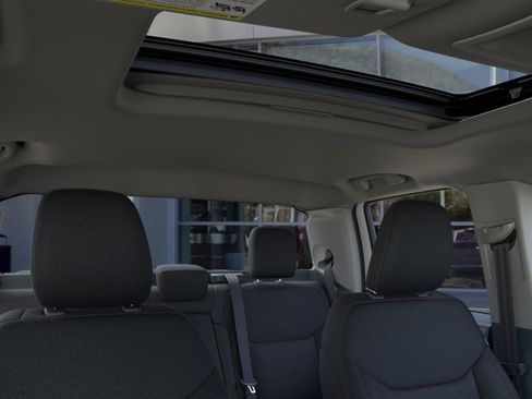 New 2026 Ford Maverick XLT AWD/4WD image 13