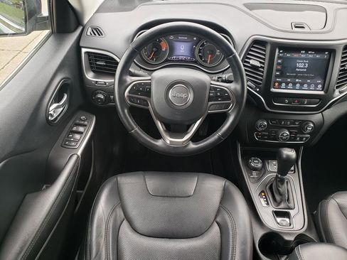 Certified 2021 Jeep Cherokee Latitude Lux w/ Comfort/Convenience Group AWD/4WD image 16