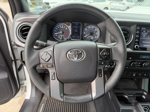 Used 2021 Toyota Tacoma TRD Off-Road AWD/4WD image 14