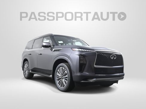 New 2026 INFINITI QX80 Luxe image 3