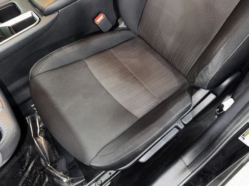 Used 2022 Nissan Sentra SV w/ Electronics Package FWD image 32