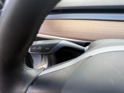 Used 2021 Tesla Model 3 Standard Range Plus RWD image 11