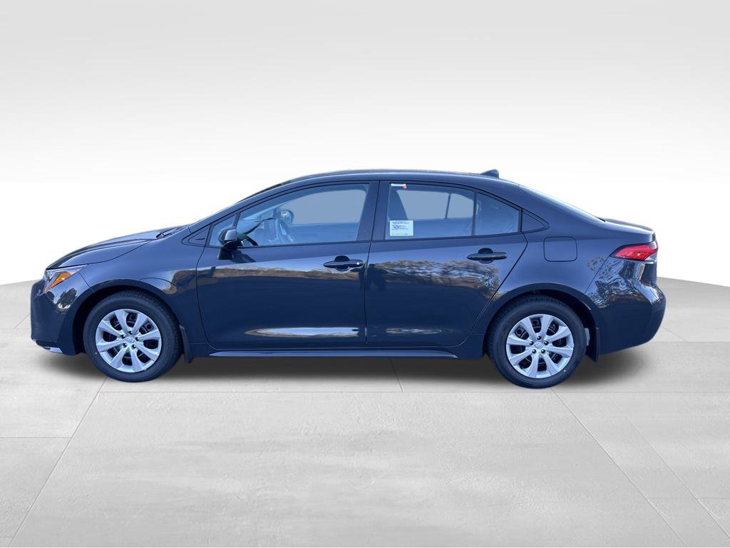 New 2027 Toyota Corolla LE FWD image 2