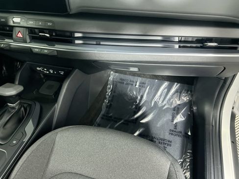 Certified 2025 Kia K4 EX FWD image 31