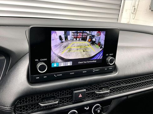 Used 2025 Honda HR-V LX image 21