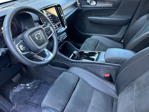 Certified 2023 Volvo XC40 Recharge Plus AWD/4WD image 11