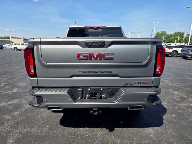 Used 2024 GMC Sierra 1500 AT4 w/ Technology Package AWD/4WD image 4