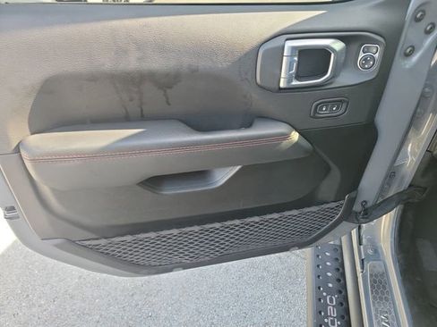 Used 2021 Jeep Wrangler Unlimited Rubicon w/ Xtreme Recon 35" Tire Package image 18