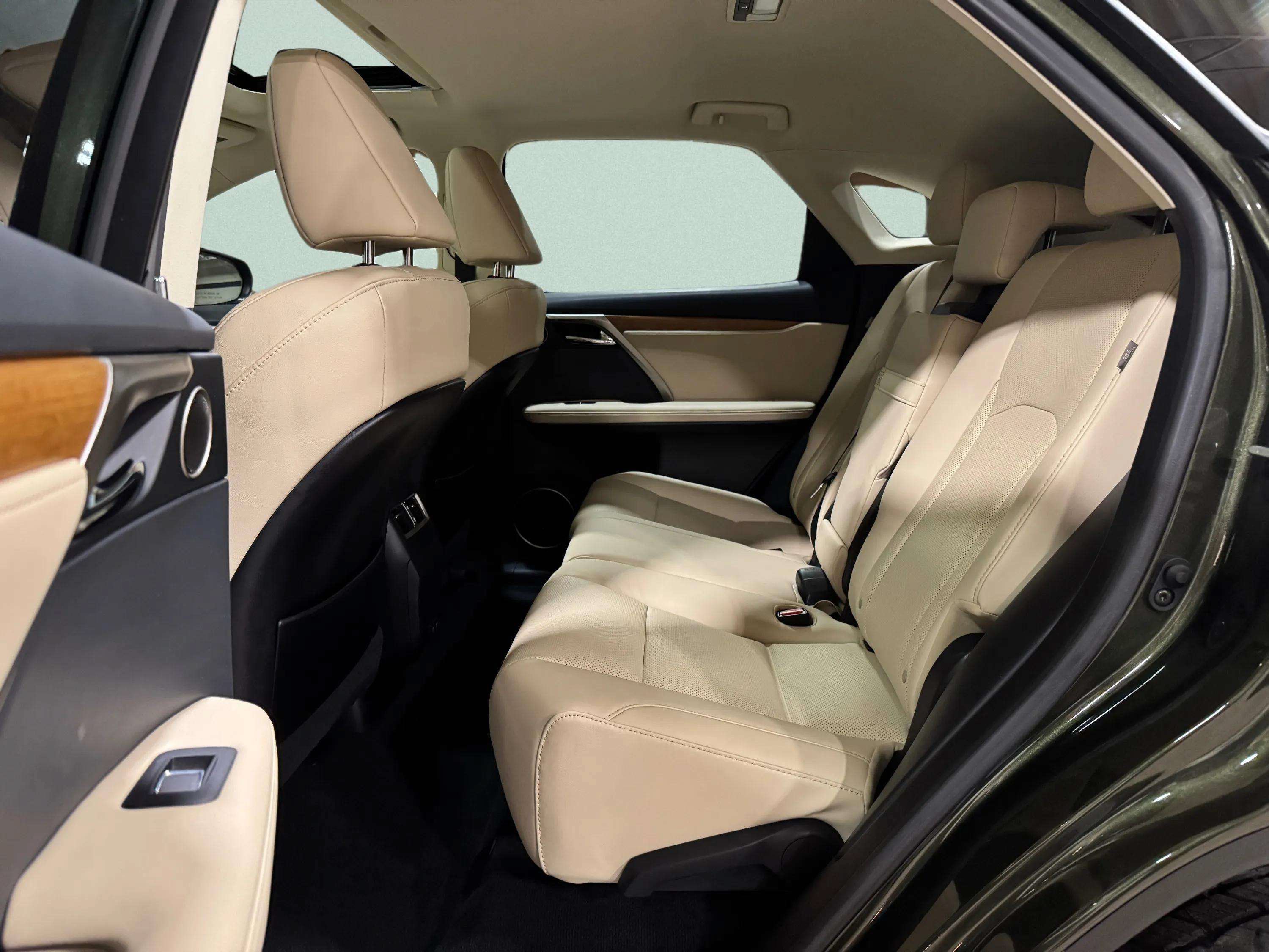 Used 2022 Lexus RX 350 AWD w/ Premium Package image 26