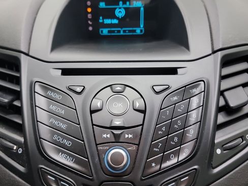 Used 2016 Ford Fiesta S image 22