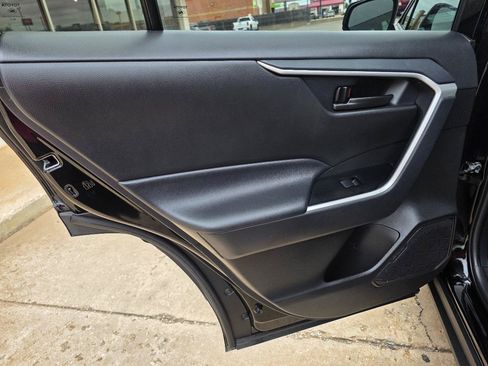 Used 2025 Toyota RAV4 LE AWD/4WD image 23