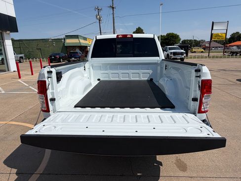 Used 2024 RAM 2500 Tradesman w/ Chrome Appearance Group AWD/4WD image 26