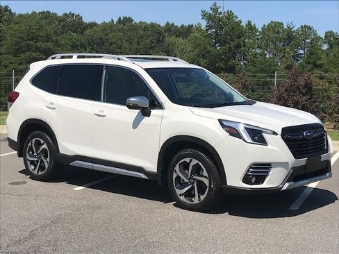 Certified 2023 Subaru Forester Touring w/ Popular Package #2 AWD/4WD image 2